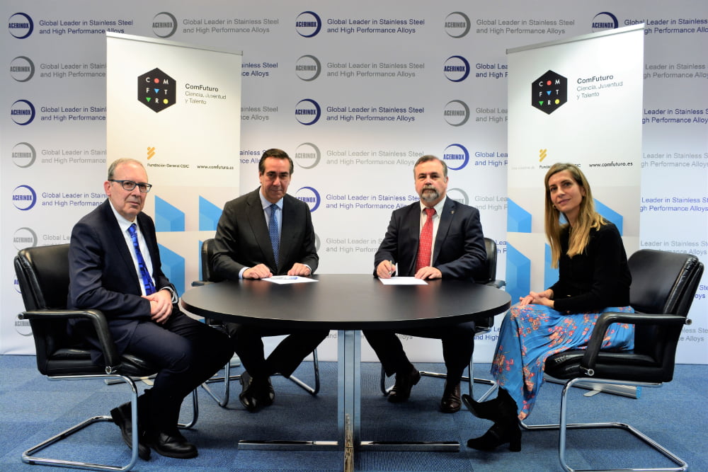 ACERINOX firma un nuevo convenio con la Fundación General CSIC en el que renueva su compromiso con ComFuturo